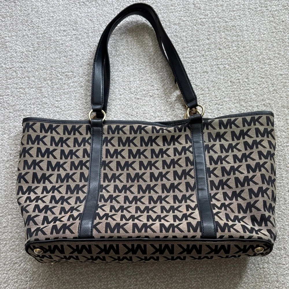 Michael Kors Signature Large Black and Brown Tote Shoulder Bag